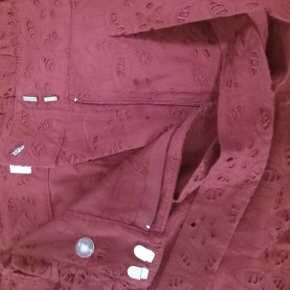 Crown & Ivy 2 Piece Shorts and Tank Set, Size L - Picture 6 of 9